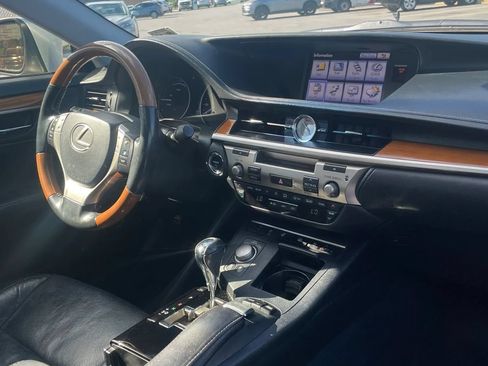 Used 2013 Lexus ES 300h w/ Luxury Pkg FWD image 53