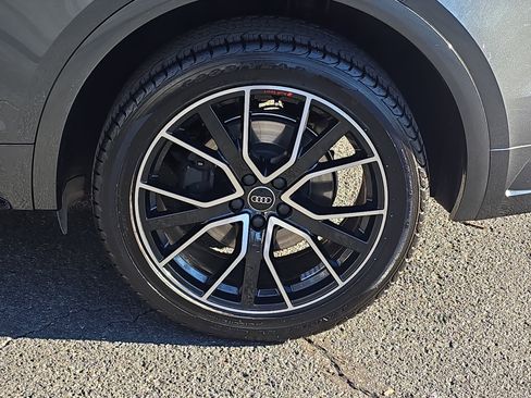 Used 2023 Audi SQ5 Premium Plus w/ Premium Plus Package image 34