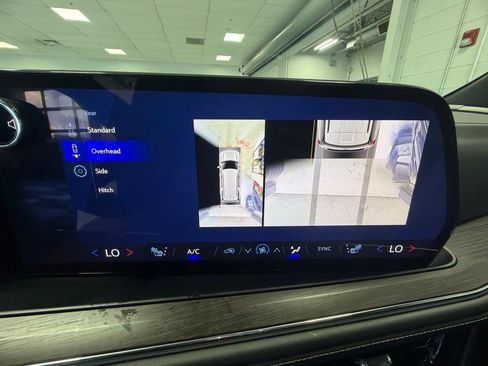 Used 2025 Chevrolet Tahoe LT AWD/4WD image 26