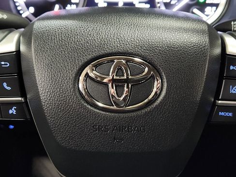 Used 2022 Toyota Highlander XLE image 51