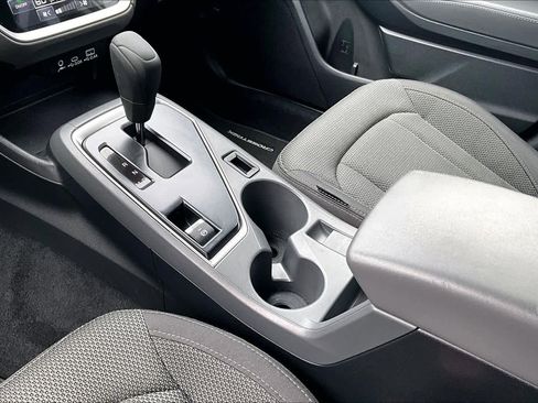 Used 2024 Subaru Crosstrek 2.0i Premium w/ Crosstrek Mirror Package image 17