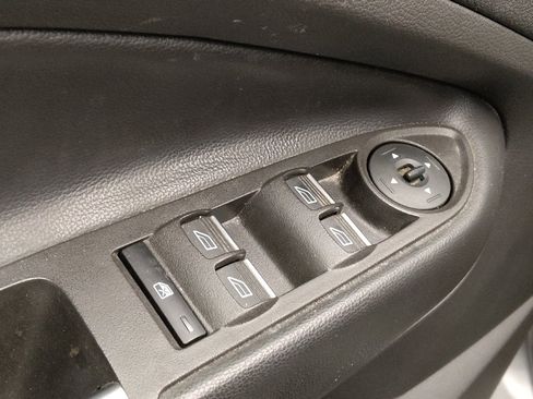 Used 2019 Ford Escape SE image 27