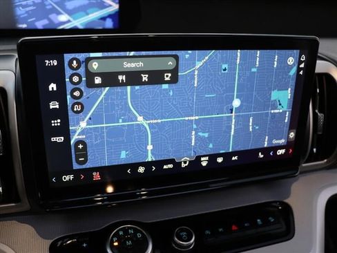 Used 2025 Ford Expedition Active image 20