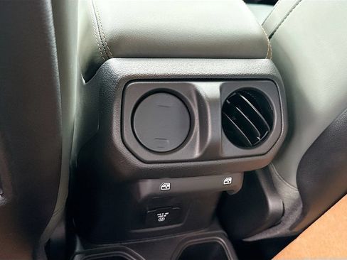 New 2026 Jeep Gladiator Mojave AWD/4WD image 32
