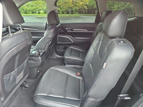 Used 2023 Kia Telluride S AWD/4WD image 17