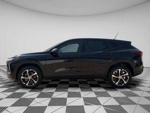 New 2026 Chevrolet Trax RS w/ Driver Confidence Package FWD image 2