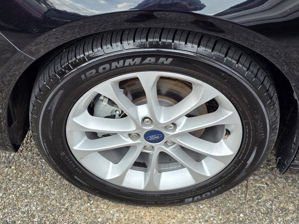 Used 2020 Ford Fusion SE FWD image 34