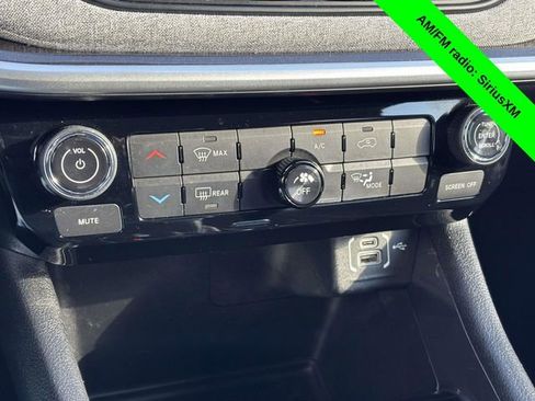 Used 2023 Jeep Compass Sport image 18