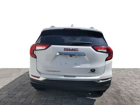 Used 2023 GMC Terrain SLT w/ LPO, Floor Liner Package AWD/4WD image 5