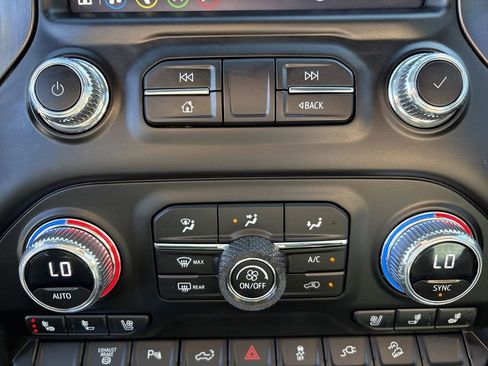 Used 2023 GMC Sierra 3500 AT4 w/ AT4 Preferred Package image 22