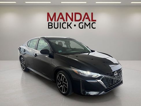 Used 2025 Nissan Sentra SR image 4