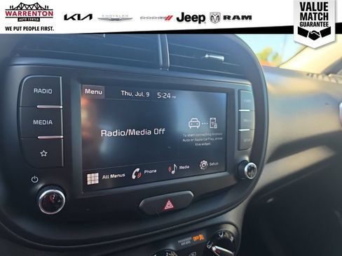 Used 2022 Kia Soul LX w/ Technology Package FWD image 13