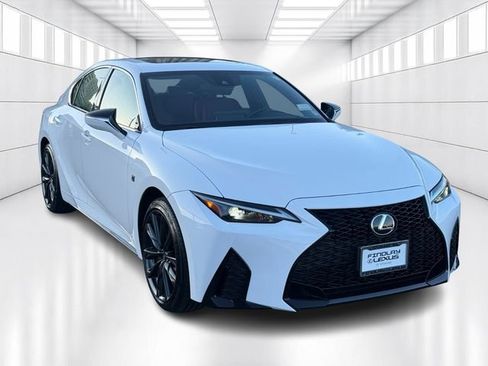 Certified 2024 Lexus IS 300 F Sport image 3