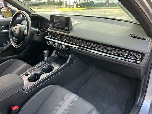 Used 2023 Honda Civic Sport image 34