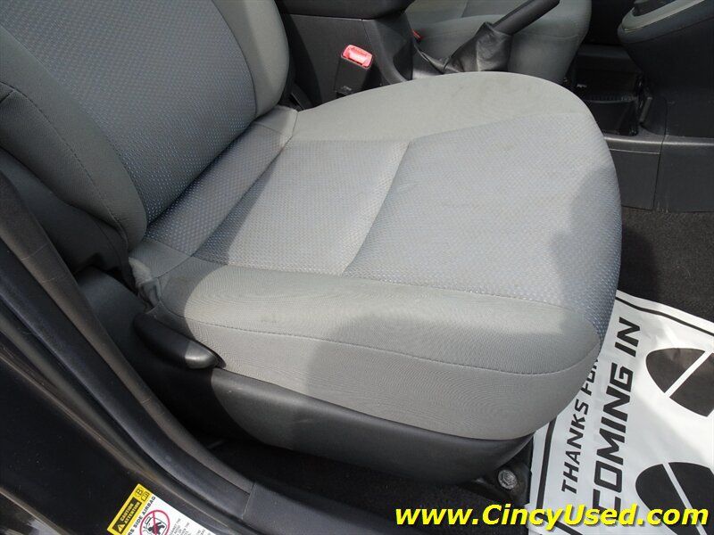 Used 2010 Toyota Matrix S w/ Sport Pkg FWD image 30