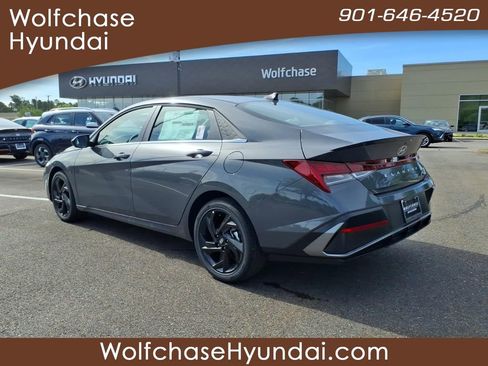 New 2026 Hyundai Elantra SEL Sport Premium FWD image 3