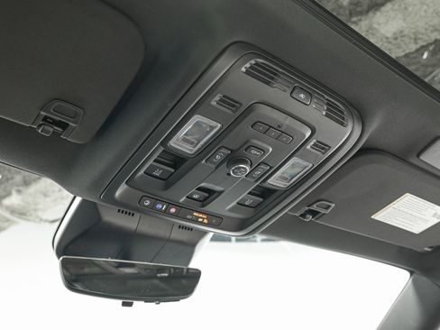 Used 2024 Cadillac Escalade Sport w/ LPO, ONYX Package image 24