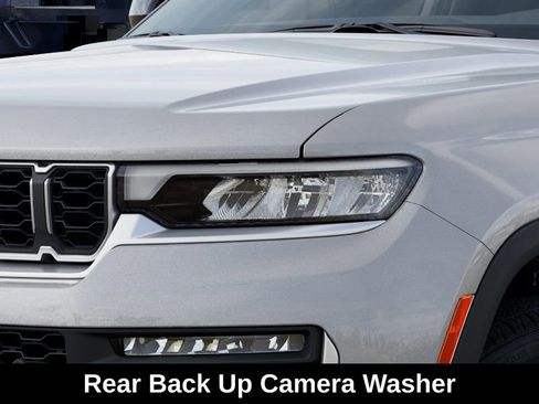 New 2026 Jeep Grand Cherokee L Limited image 10