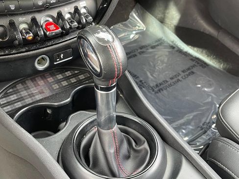 Used 2019 MINI Cooper Clubman S image 25
