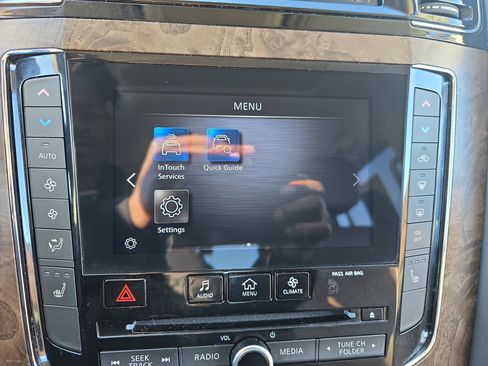 Used 2021 INFINITI QX80 Premium Select w/ All-Season Package image 22