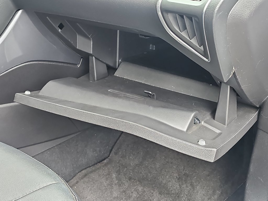 Used 2014 Ford Focus Titanium FWD image 39