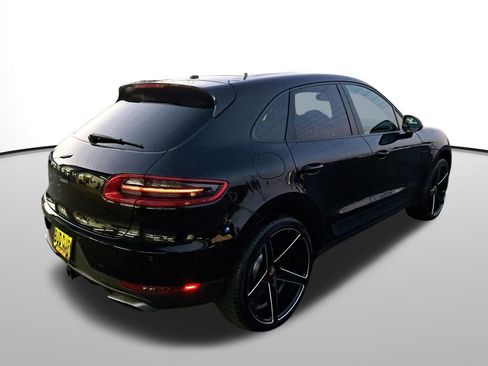Used 2018 Porsche Macan image 6