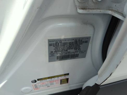 Certified 2025 Nissan Kicks SR FWD image 48