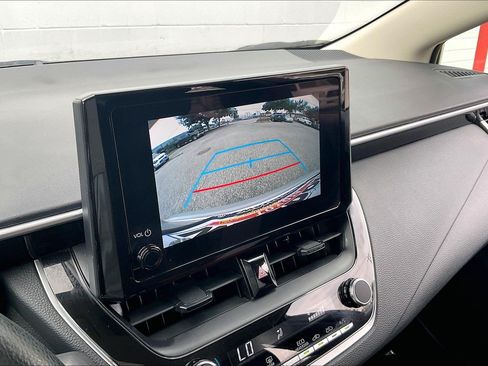 Used 2024 Toyota Corolla LE FWD image 26