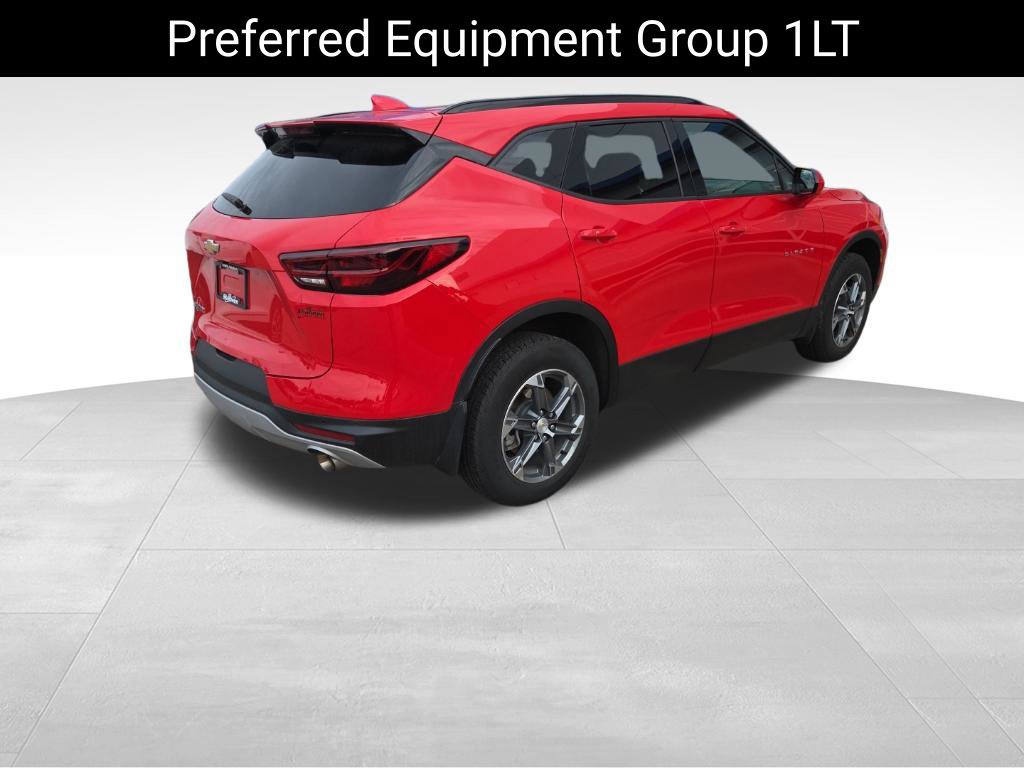 Used 2024 Chevrolet Blazer LT w/ Convenience Package FWD image 11