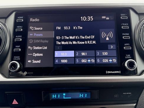 Used 2023 Toyota Tacoma TRD Sport image 14