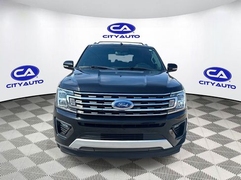 Used 2019 Ford Expedition XLT w/ Equipment Group 202A RWD image 10