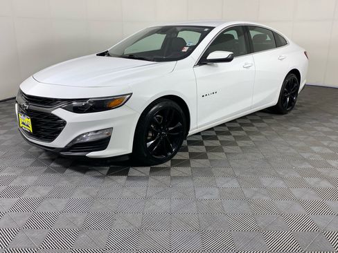 Used 2024 Chevrolet Malibu LT w/ Sport Edition FWD image 3