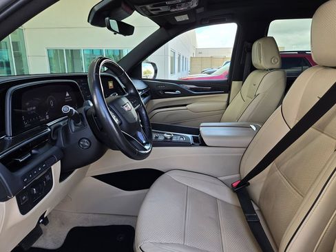 Used 2023 Cadillac Escalade Premium Luxury w/ Performance Package AWD/4WD image 9