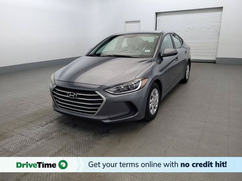 Used 2018 Hyundai Elantra SE w/ SE Connectivity Package 04 FWD image 1
