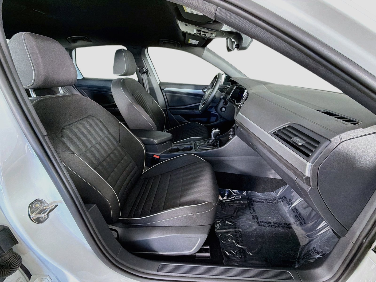 Used 2023 Volkswagen Jetta Sport FWD image 25