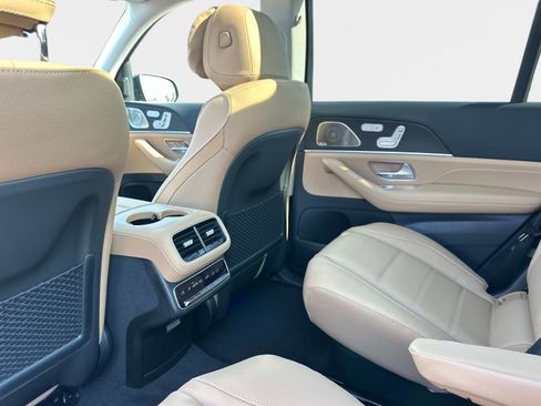 New 2026 Mercedes-Benz GLS 450 4MATIC image 17