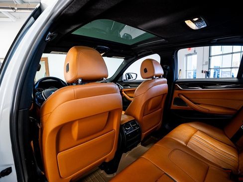 Used 2018 BMW 540i xDrive image 58