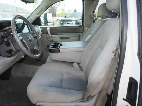 Used 2013 GMC Sierra 2500 SLE RWD image 13