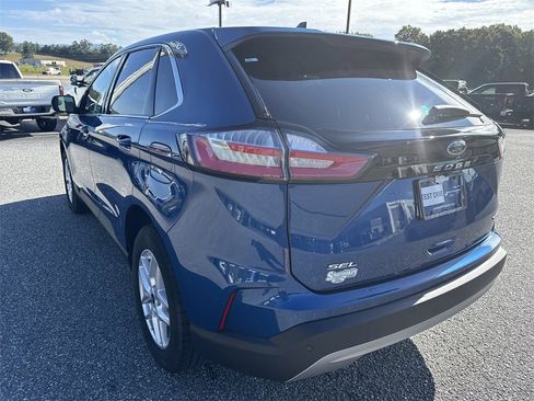 Used 2024 Ford Edge SEL image 5