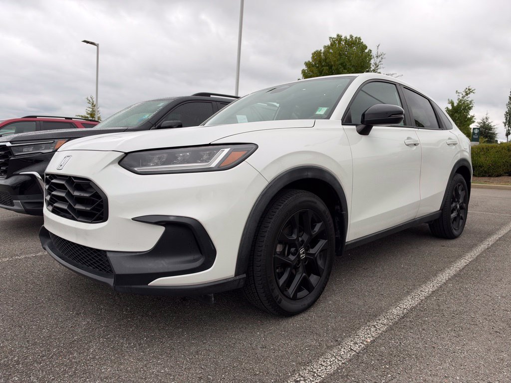 Used 2023 Honda HR-V Sport image 1