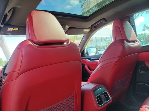 Used 2019 Maserati Levante GranSport AWD/4WD image 19
