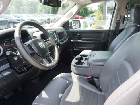 Used 2019 RAM 1500 Express AWD/4WD image 13