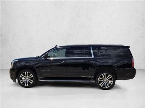 Used 2019 GMC Yukon XL SLT AWD/4WD image 8