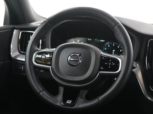 Used 2018 Volvo XC60 T6 R-Design w/ Convenience Package image 15