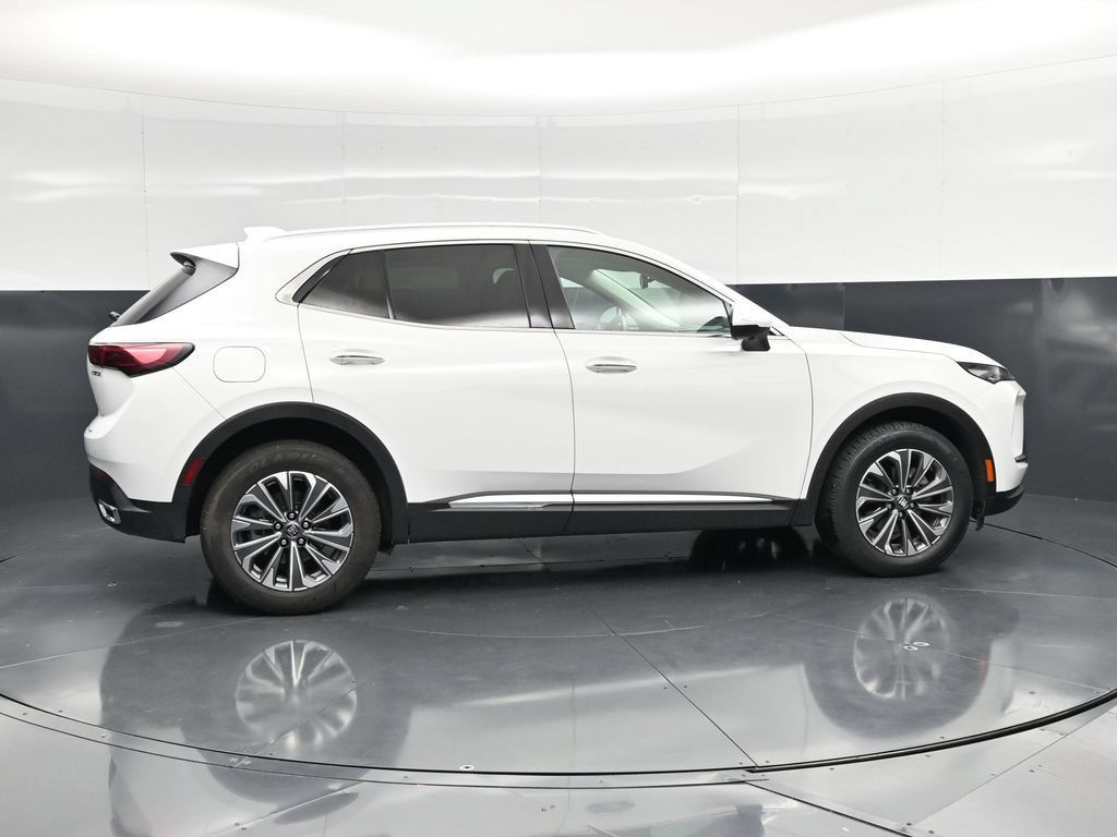 Used 2024 Buick Envision Preferred AWD/4WD image 3