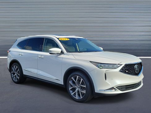 Used 2023 Acura MDX SH-AWD w/ Technology Package image 2