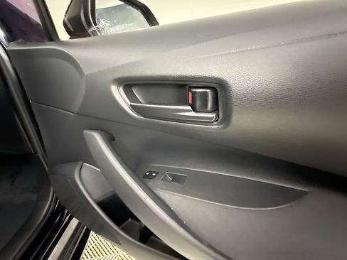 Used 2024 Toyota Corolla LE image 30