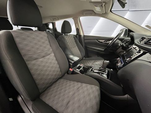 Used 2022 Nissan Rogue Sport SV image 14