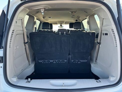 Used 2019 Chrysler Pacifica Limited image 6