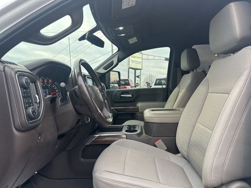 Used 2021 Chevrolet Silverado 2500 LT w/ Convenience Package image 11